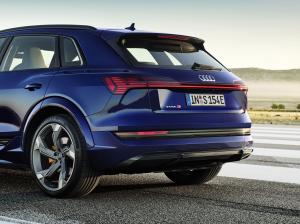 Audi e-tron S 2020 года  (WW)